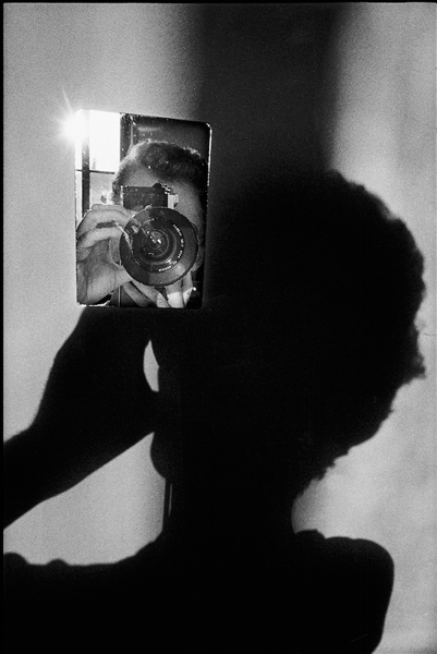 Ugo Mulas, L’operazione fotografica, Autoritratto per Lee Friedlander, 1971 Ugo Mulas, L’operazione fotografica, Autoritratto per Lee Friedlander, 1971